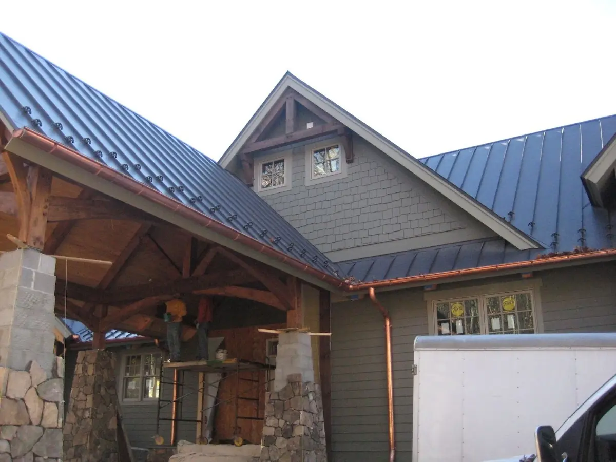 Craftsman Roofing team delivering quality roofing work in Mountvista